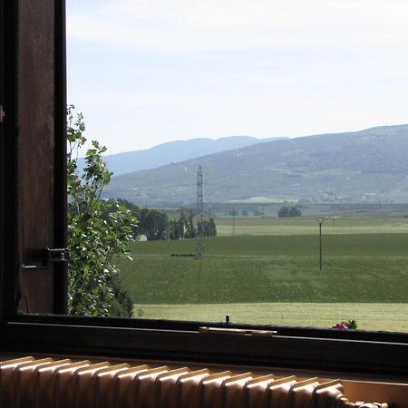 Hostal Rural Huartearena Iza Buitenkant foto